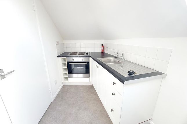 Sedlescombe Road North, St. Leonards-On-Sea photo 4