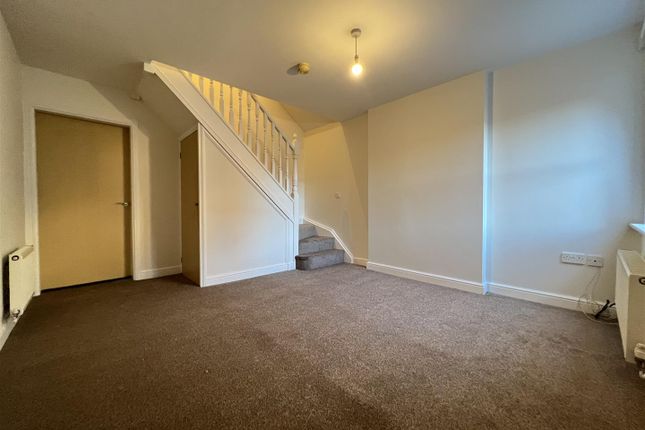 44, Goldencross Way, Brierley Hill photo 2