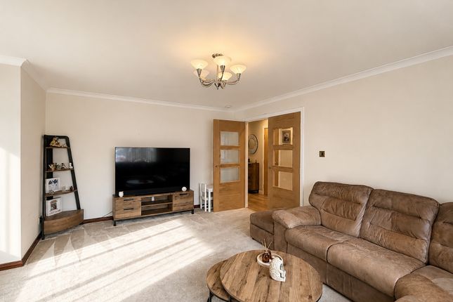 4, Tarbolton Court, Kirkcaldy photo 4