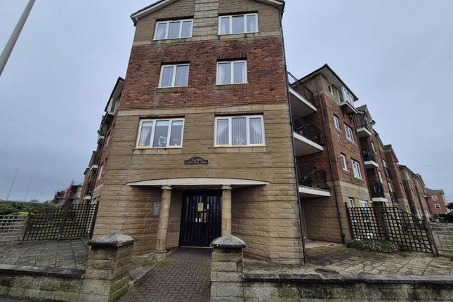 1-bed flat on Apartment 9, Lemon Tree Court, Clifton Drive North, Lytham St. Annes, £50,000