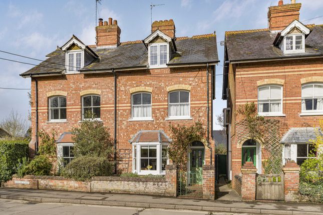 Thumbnail Semi-detached house for sale in Newbury Street, Wantage