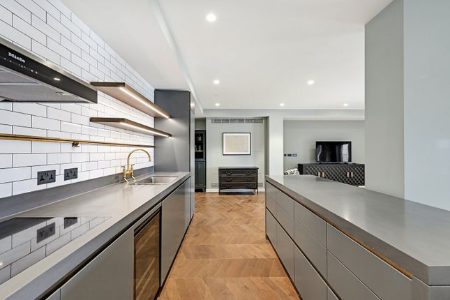 Apartment 59, Switch House West,, Circus Road West, London photo 4