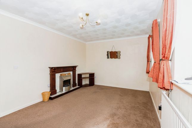 Flat for sale in Tudor Court, Murton, Swansea