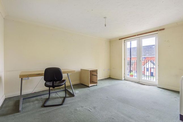 Flat for sale in Newbury, Berkshire