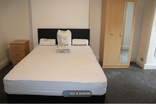Room to rent in Kings Road, Stockland Green, Birmingham