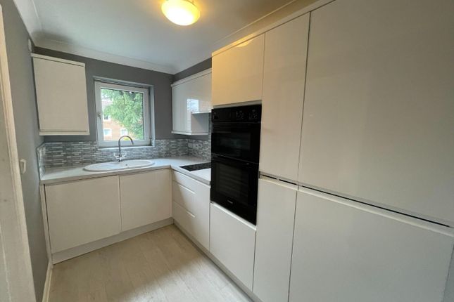 Flat for sale in St. Lukes Avenue, Maidstone