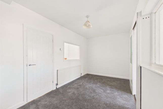 31, Northfield Avenue, Hessle photo 3