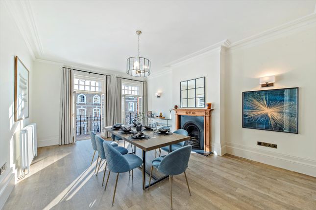 Thumbnail Flat to rent in St. Georges Court, Gloucester Road, South Kensington, London