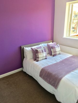 Shared accommodation to rent in West Street, Wakefield, Hemsworth, Pontefract