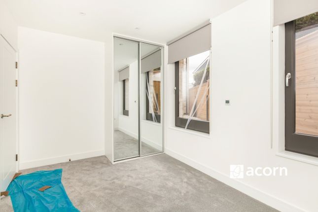 8Ffa20B2-49Af-F01...