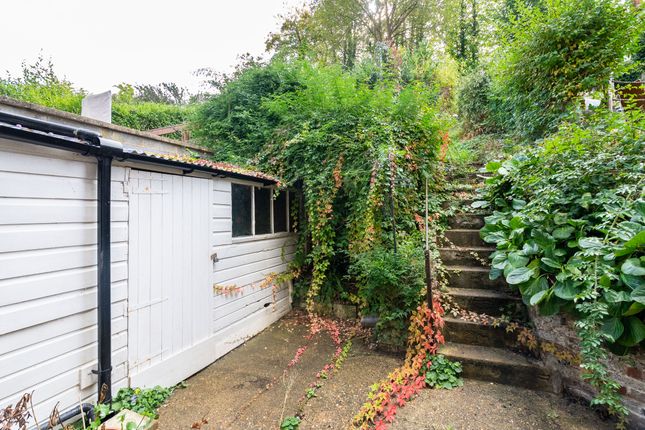 Harrow Road East, Dorking photo 4