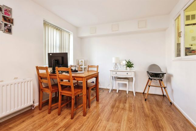4, Keer Court, Birmingham photo 3