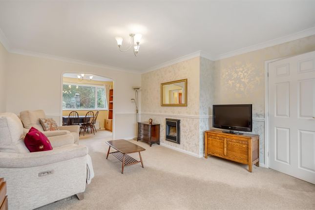 8, Edgecombe Grove, Darlington photo 2