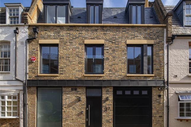 Thumbnail Terraced house for sale in Devonshire Place Mews, Marylebone Village, London