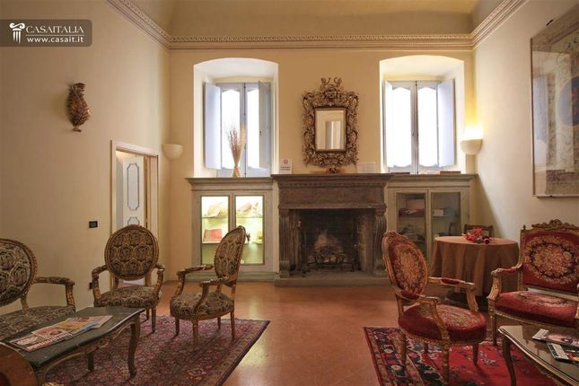 Villa for sale in Trevi, Umbria, Italy