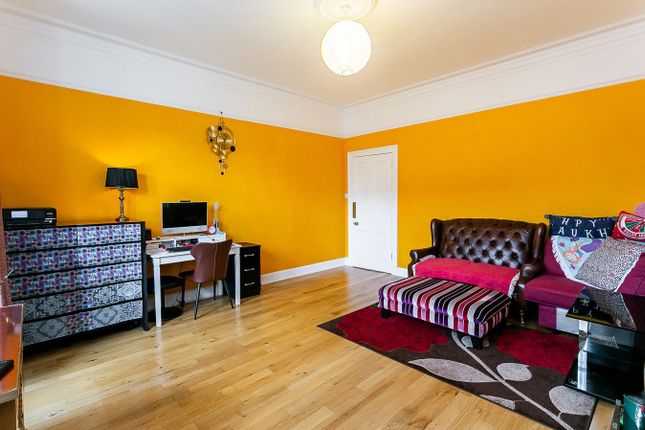Restalrig Road South, Edinburgh photo 4
