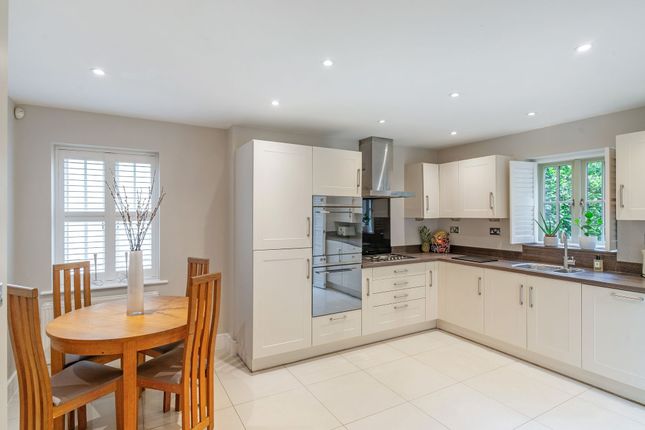 3 Merlin Close, Moreton-In-Marsh photo 3