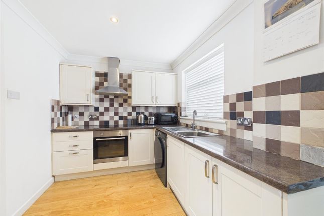 33, Forge Street, Glasgow photo 3