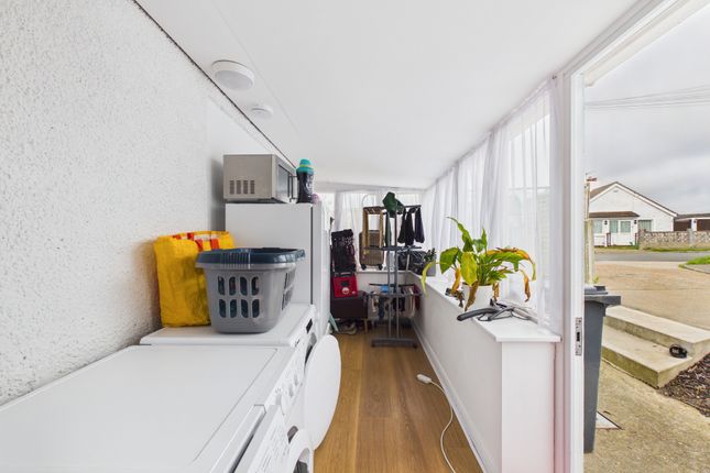 Room 6, 98, Upper Brighton Road, Lancing photo 5