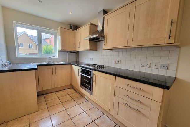 6, Thorney Hall Close, Stowmarket, Suffolk, IP14  photo 4