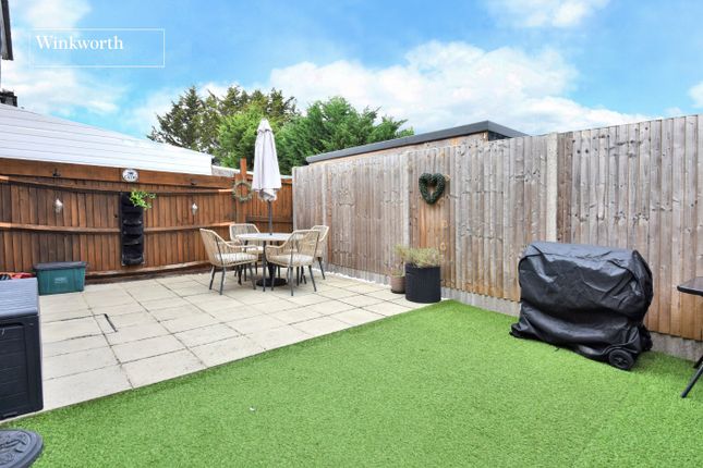 7, Silverdale Close, Sutton photo 4