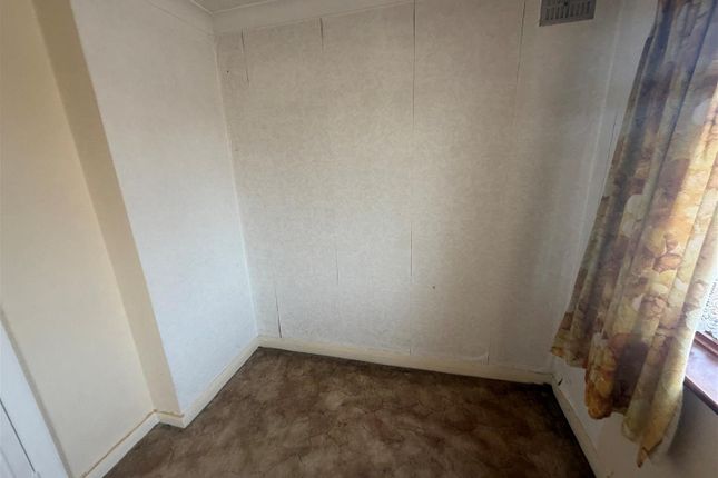 47, Bradenham Road, Hayes photo 2