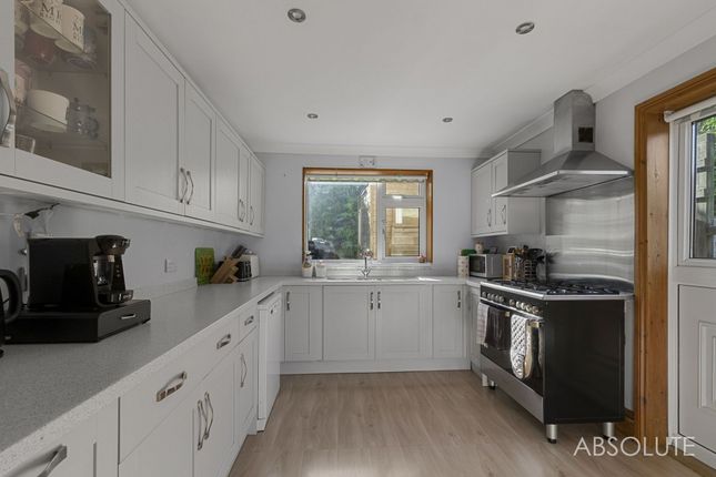 1 Hilly Gardens Road, Torquay photo 2