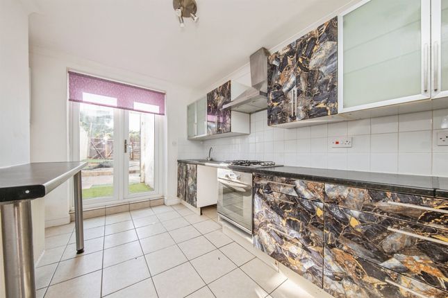 27, Albert Street, HARWICH photo 3