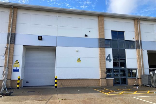 Light industrial to let in Unit 4 Marlin Park, Central Way, Feltham