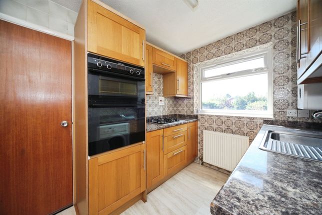 47, Hazelwood Close, Luton photo 4
