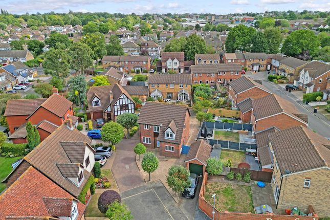 28, Earl Mountbatten Drive, Essex photo 2
