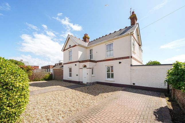 Thumbnail Detached house for sale in Hillfield Road, Selsey