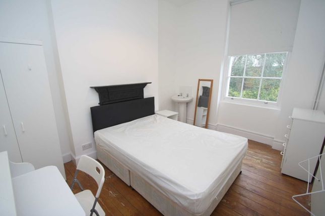 Room To Rent In Royal College Street Camden Nw1 Zoopla