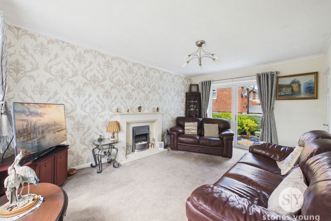 9 Dalby Lea, Blackburn photo 2