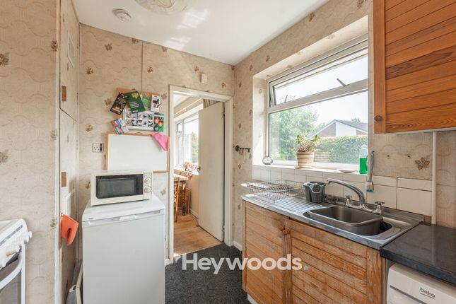 1 Pear Tree Drive, Crewe photo 4