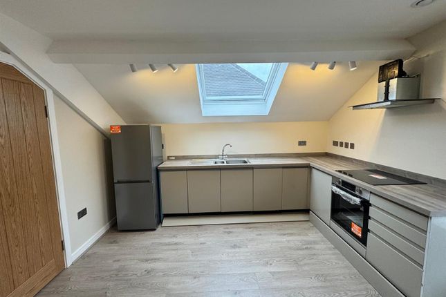 Flat 3,, 14 High Street, Walsall photo 2