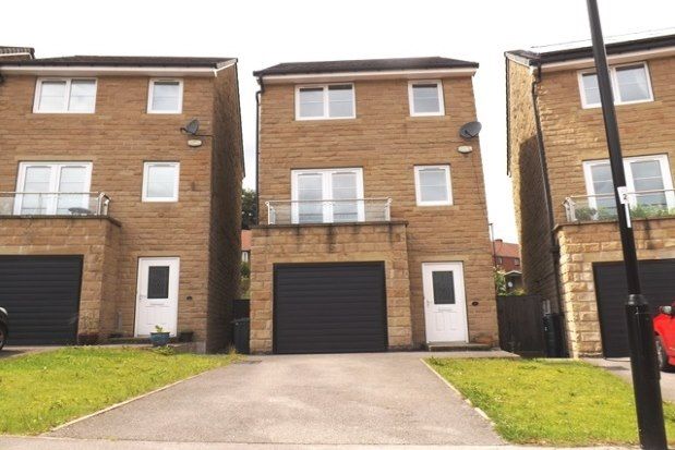 Thumbnail Town house to rent in Grenoside Grange Close, Sheffield