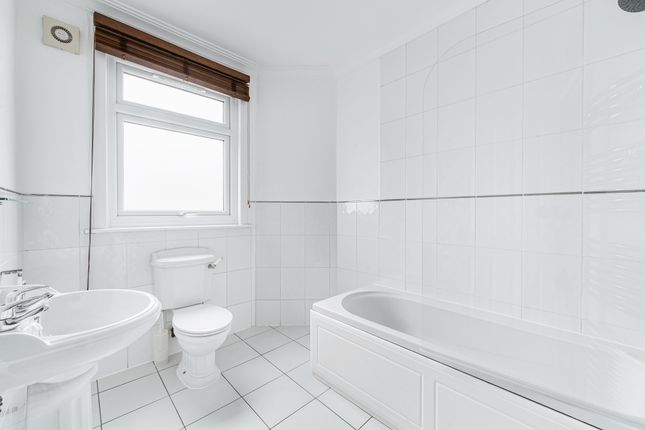Gumleigh Road, Ealing photo 3