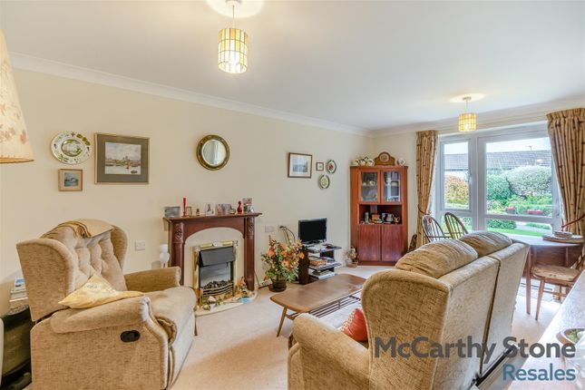 6 Hartwell Court, Church Street, Eastwood photo 3