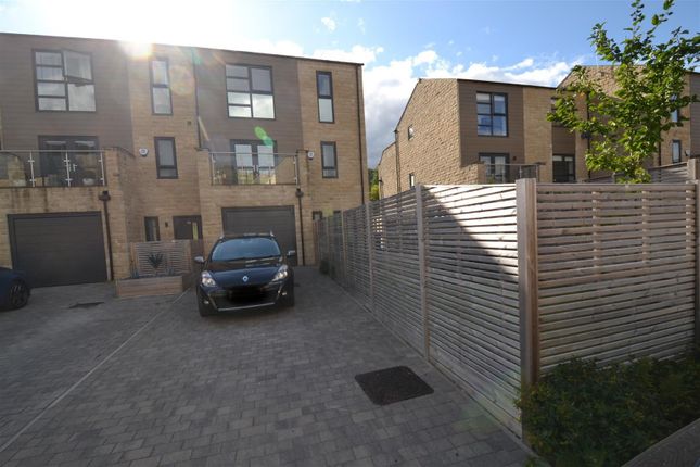 Thumbnail Town house for sale in River View, Haworth, Keighley
