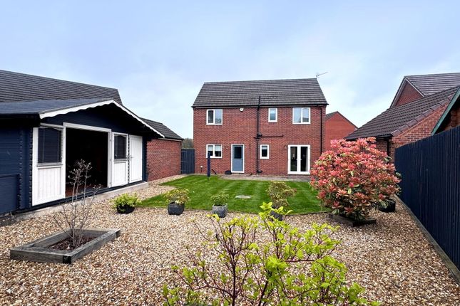 4, Henry Robertson Drive, Oswestry photo 2