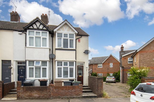 End terrace house for sale in Turners Road South, Luton, Bedfordshire