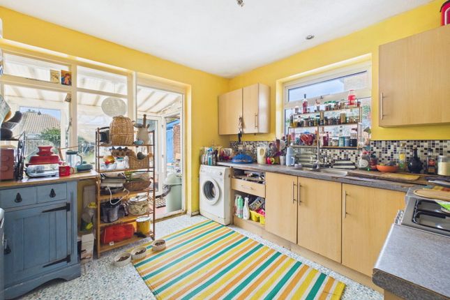 29, Devonport Road, Worthing photo 4