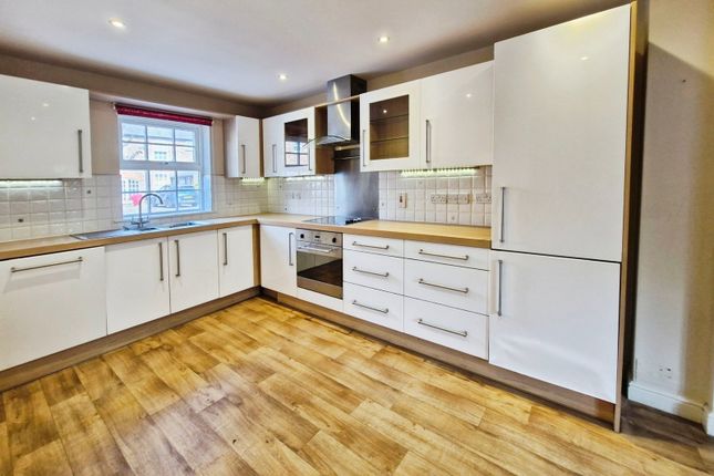 7, Flemingate Court, Beverley photo 3