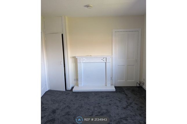 Flat to rent in Deanfield Terrace, Bo'ness