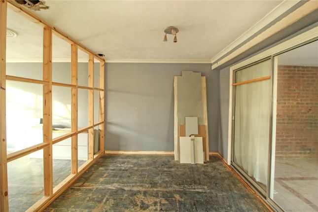 35, Treecot Drive, Essex photo 5