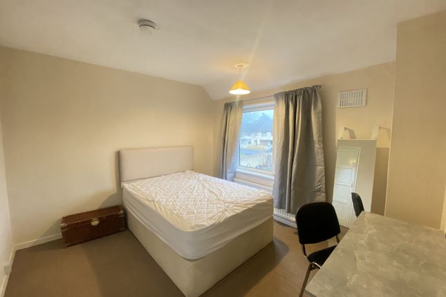 3 Peverel Road, Cambridge photo 3
