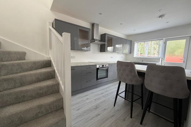 18, Rosedale Drive, Leigh photo 2
