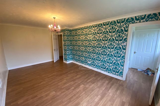 29, Plane Tree Avenue, LEEDS photo 2