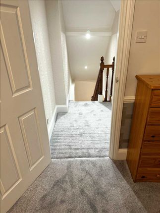 85, Cowley Hill, Borehamwood photo 5